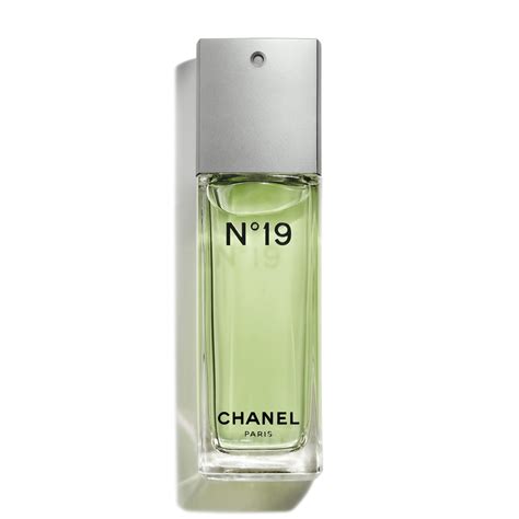 n19 chanel paris|chanel 19 sample.